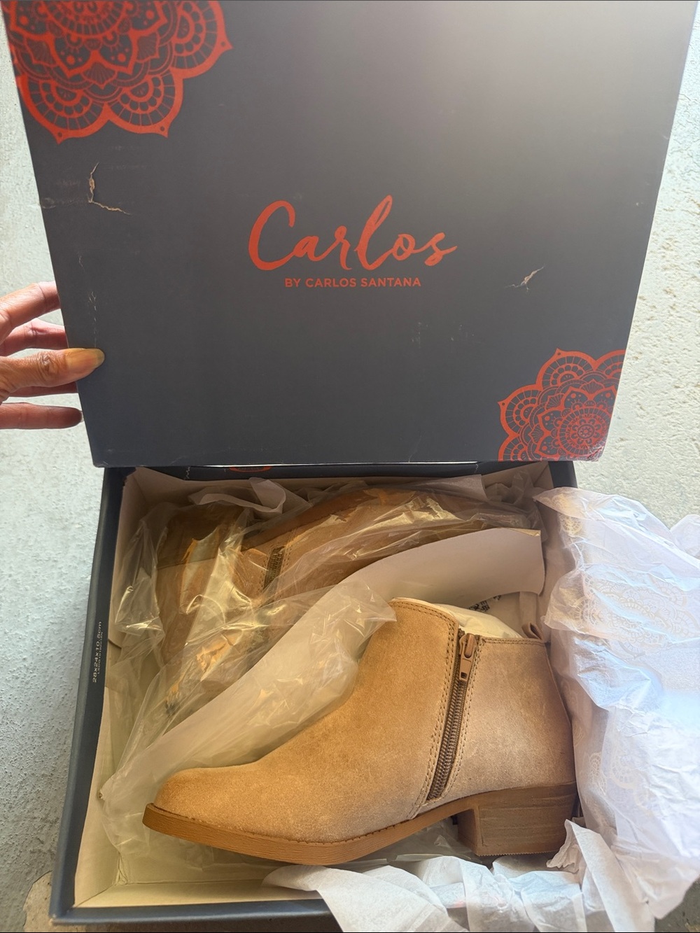 “New” Carlos by Carlos Santana Tan Suede Side-Zip Ankle Booties size6
